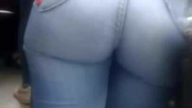 Culona universitaria ass candy