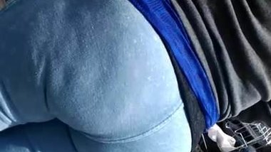 That ass in them blue sweats