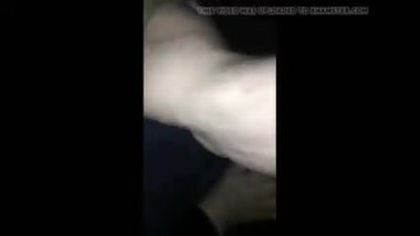 Kopftuch schlampe schwanz in die Kehle