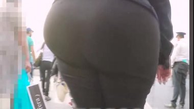 abuelita grandes nalgas paradas
