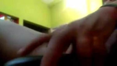 MI VIEJA METIENDOSE UN PEPINO