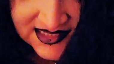 A message from Mistress Vyxen to all potential slaves