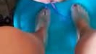 Slave drinking water after washing my feets (Rob pije vodu)