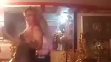 Hot sexy arab dance