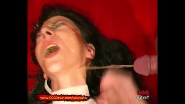 Sexy MILF loves Rimjobs And Piss - GGGDevot